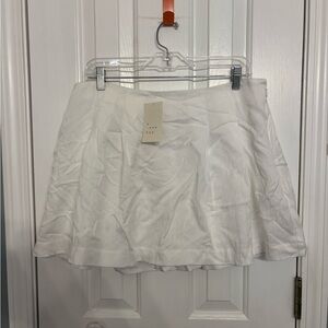 NWT Women's A New Day Pleated Skirt White Sz 12, built in shorts